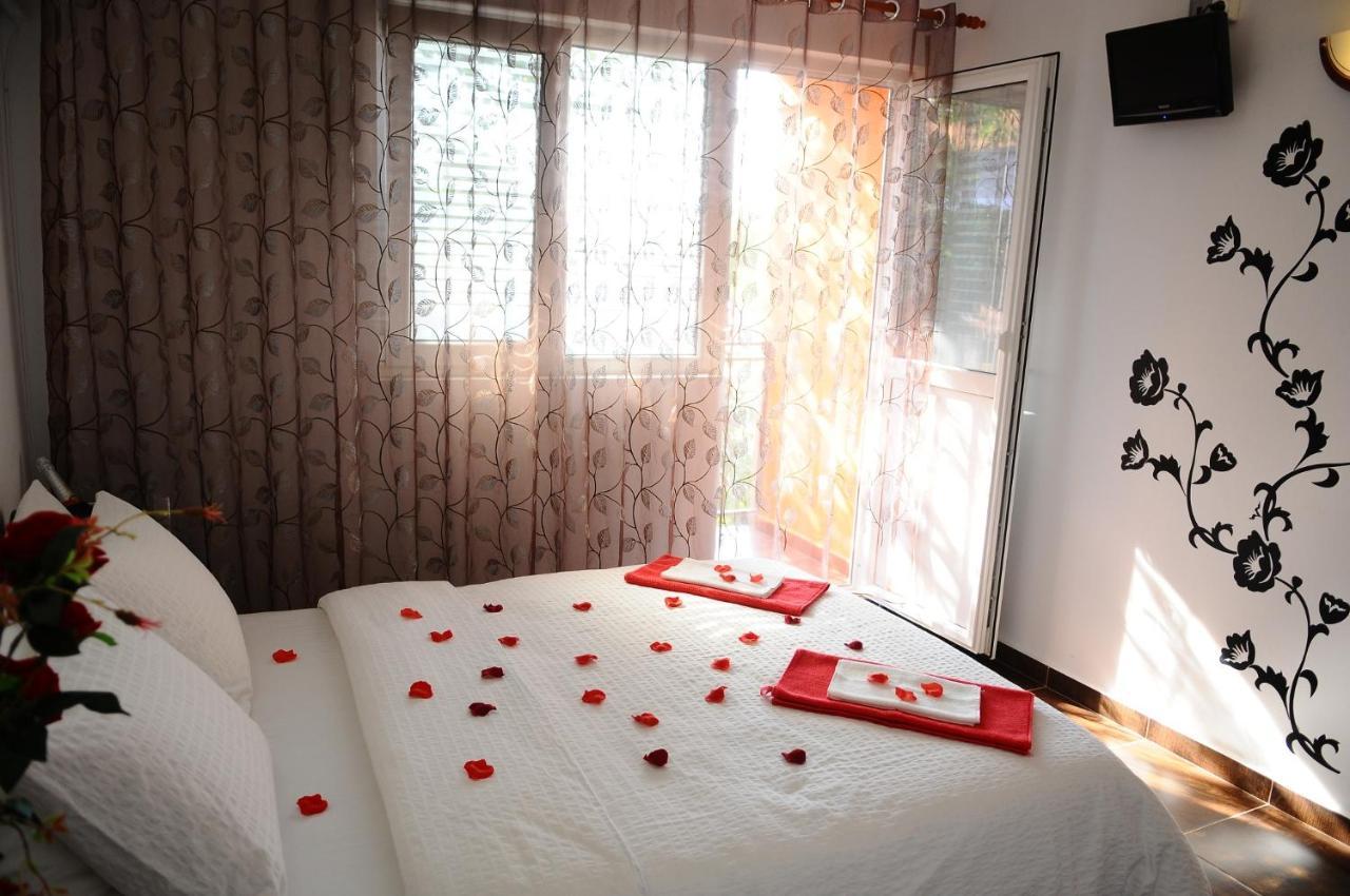 Vila Floarea Etiquette Costinesti Zewnętrze zdjęcie